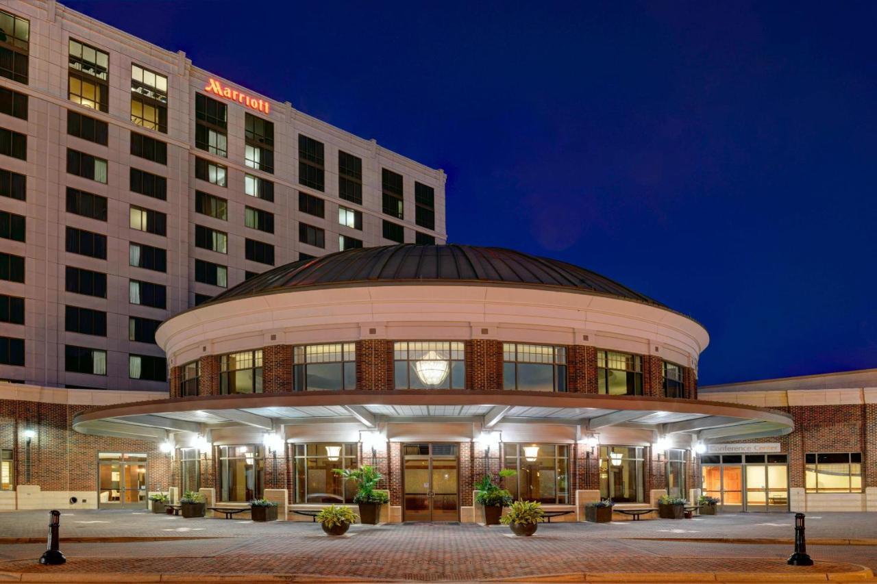 Newport News Marriott At City Center Hotell Eksteriør bilde