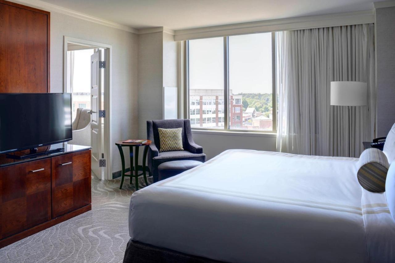 Newport News Marriott At City Center Hotell Eksteriør bilde