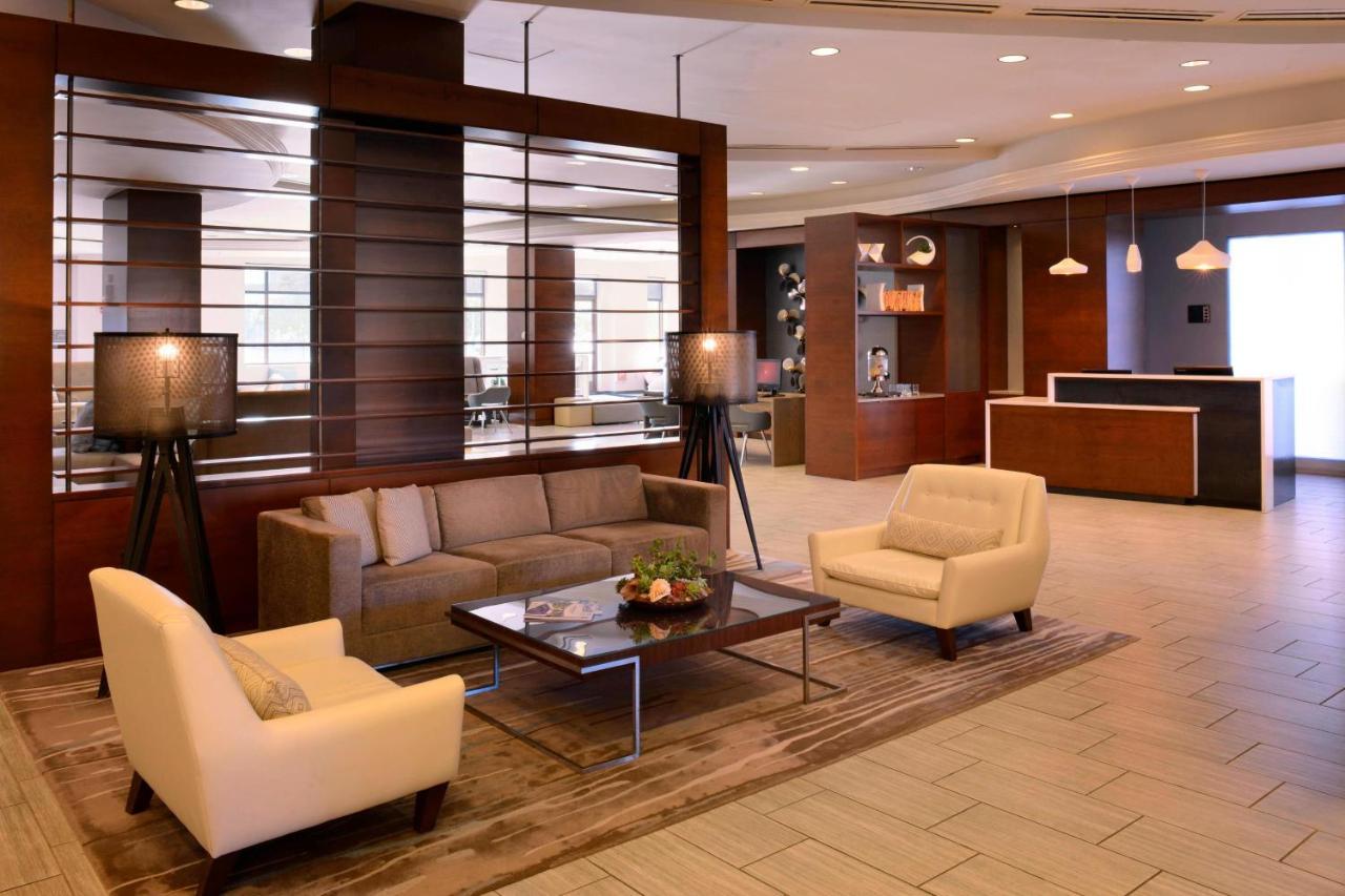 Newport News Marriott At City Center Hotell Eksteriør bilde