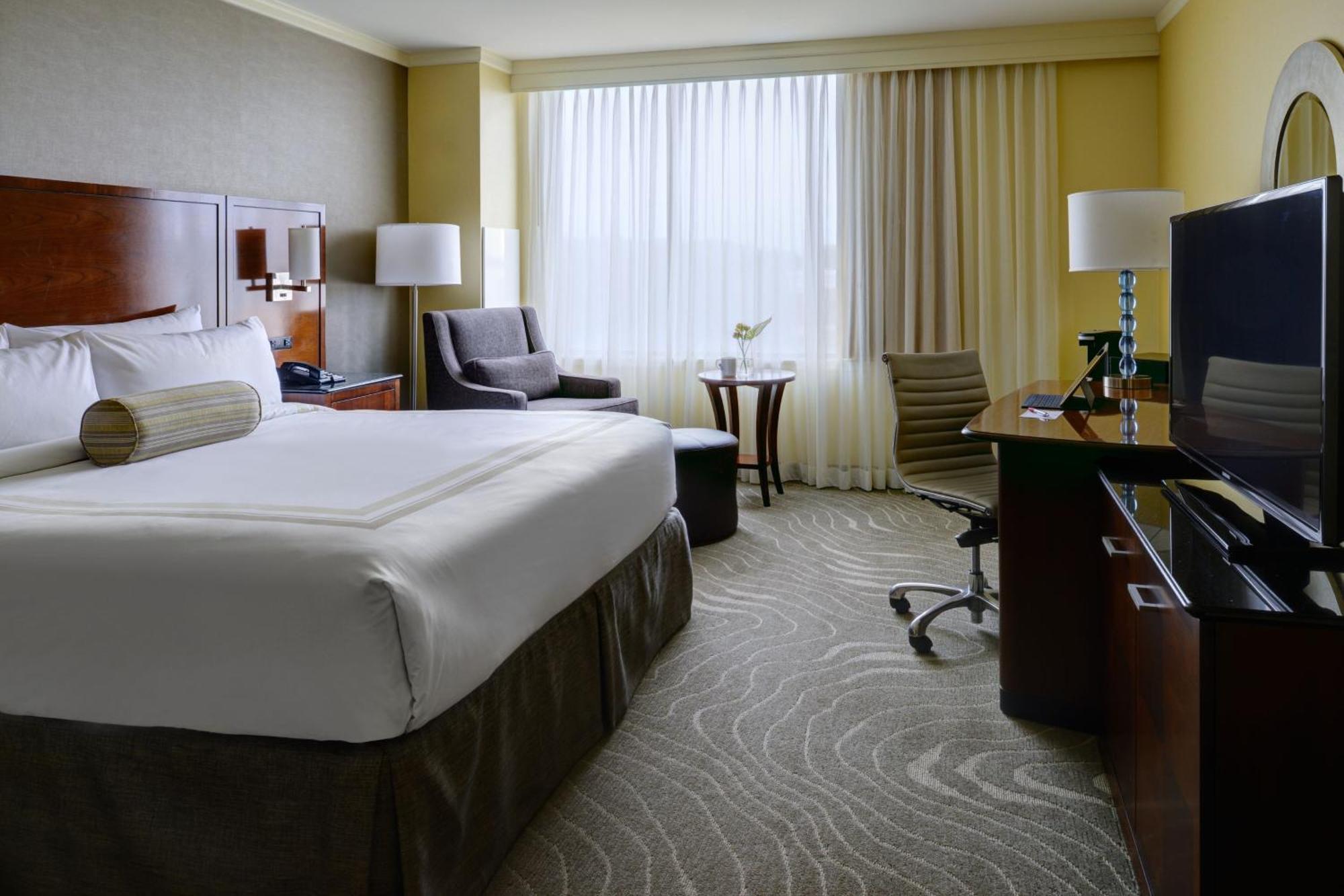 Newport News Marriott At City Center Hotell Eksteriør bilde