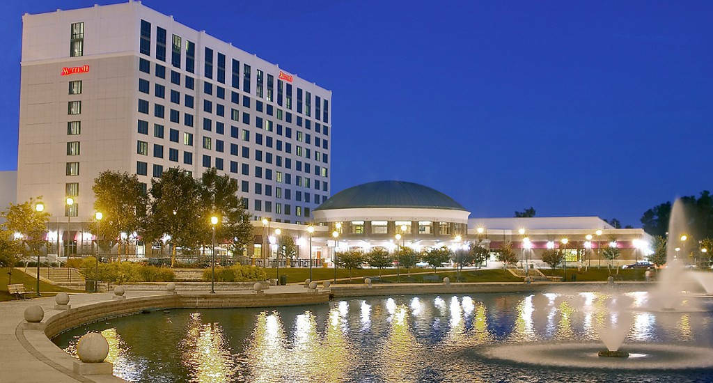 Newport News Marriott At City Center Hotell Eksteriør bilde